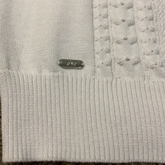 N’VO women’s pullover - Picture 2 of 6